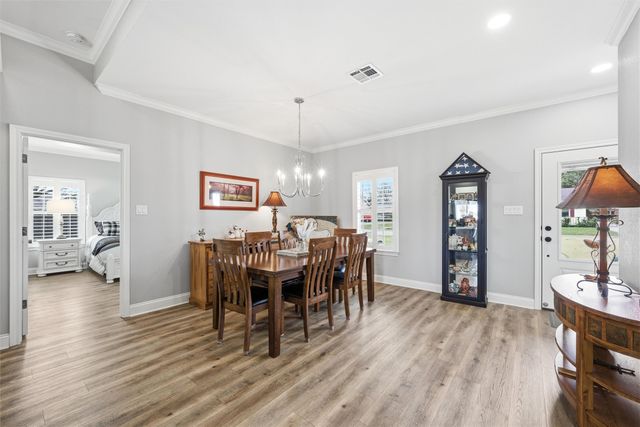 810 N Davis Street, West, TX 76691