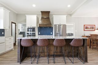 810 N Davis Street, West, TX 76691