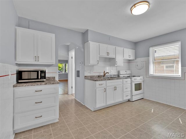 6264-6266 Sunshine Drive, St Louis, MO 63109