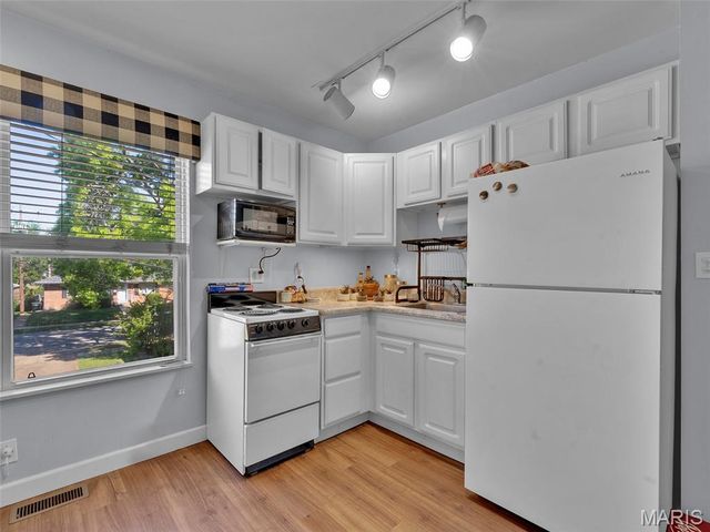 6264-6266 Sunshine Drive, St Louis, MO 63109
