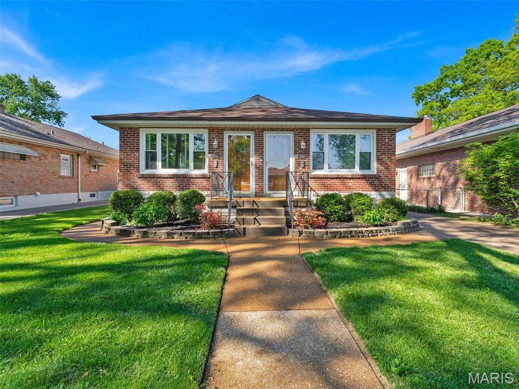 6264-6266 Sunshine Drive, St Louis, MO 63109