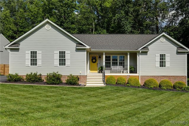 1861 Bracken Rd, North Chesterfield, VA 23236
