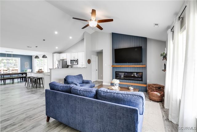 1861 Bracken Rd, North Chesterfield, VA 23236