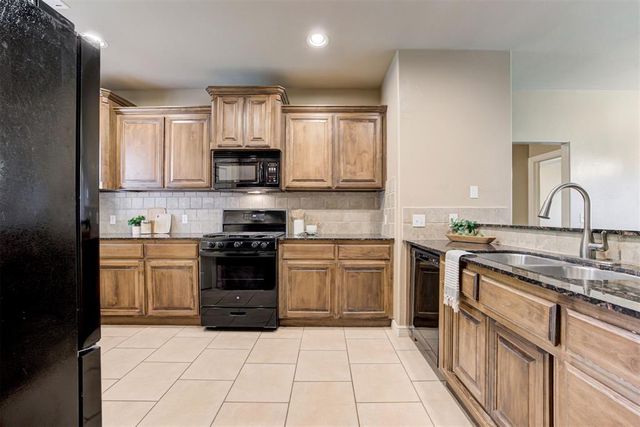 1716 Kamber Terrace, Edmond, OK 73003