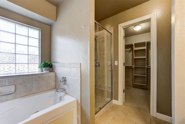 1716 Kamber Terrace, Edmond, OK 73003