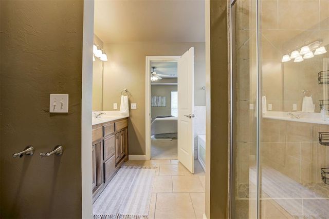 1716 Kamber Terrace, Edmond, OK 73003