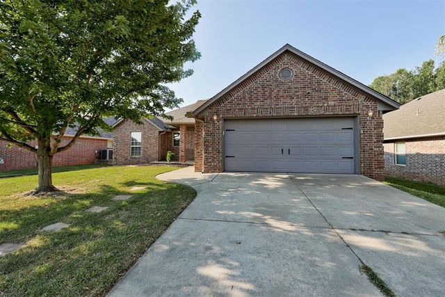 1716 Kamber Terrace, Edmond, OK 73003