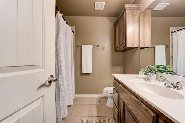 1716 Kamber Terrace, Edmond, OK 73003