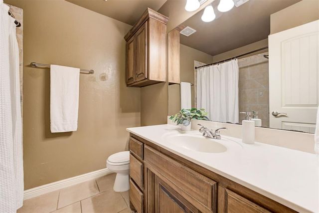 1716 Kamber Terrace, Edmond, OK 73003
