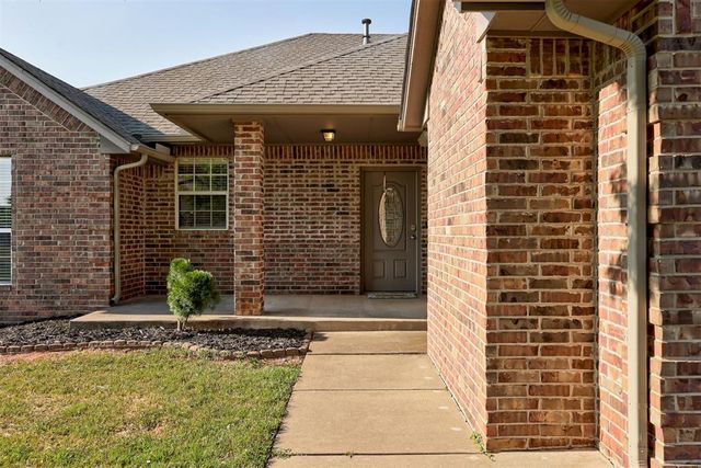 1716 Kamber Terrace, Edmond, OK 73003