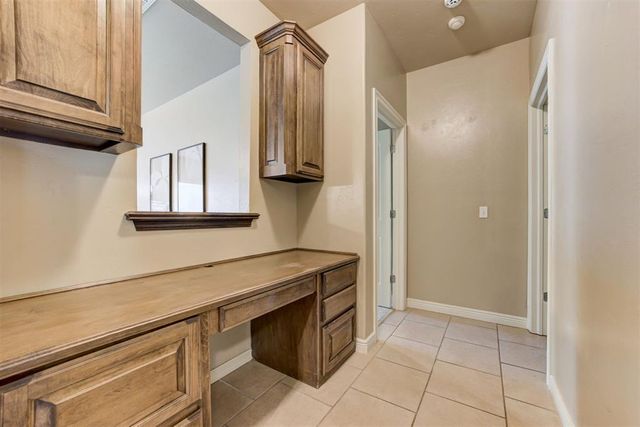 1716 Kamber Terrace, Edmond, OK 73003