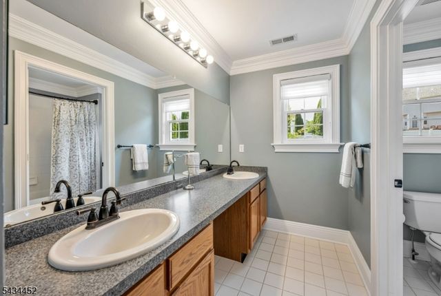 168 TANGLEWOOD PASS, Jefferson Twp., NJ 07849