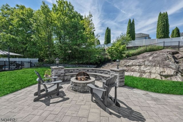 168 TANGLEWOOD PASS, Jefferson Twp., NJ 07849
