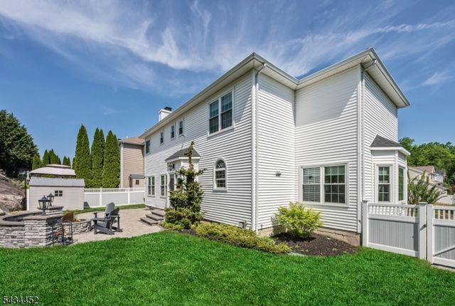 168 TANGLEWOOD PASS, Jefferson Twp., NJ 07849