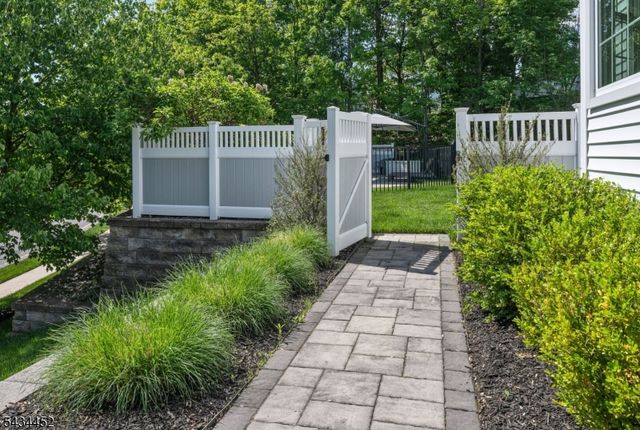 168 TANGLEWOOD PASS, Jefferson Twp., NJ 07849