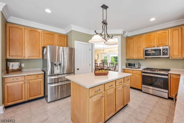 168 TANGLEWOOD PASS, Jefferson Twp., NJ 07849
