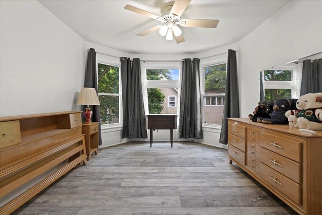 520 N Milwaukee STREET, Plymouth, WI 53073