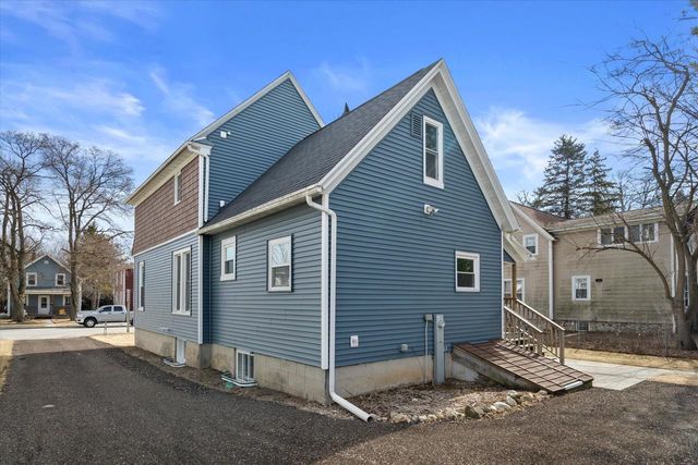 520 N Milwaukee STREET, Plymouth, WI 53073