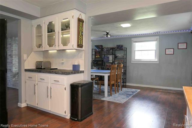 2854 Elmwood Street, Port Huron, MI 48060