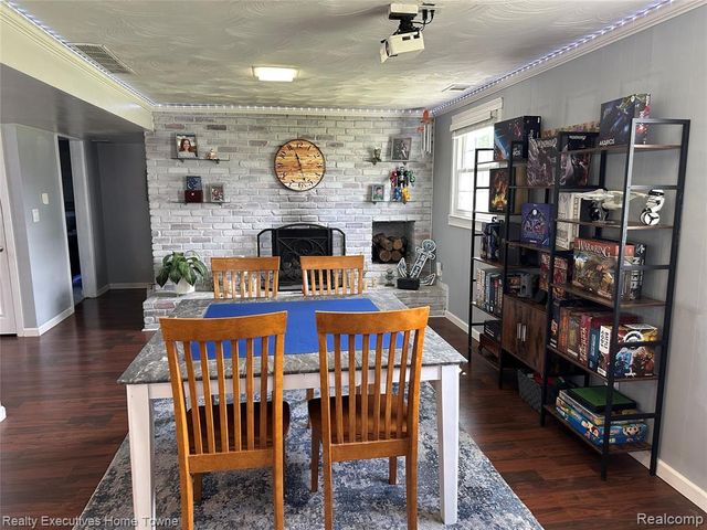 2854 Elmwood Street, Port Huron, MI 48060