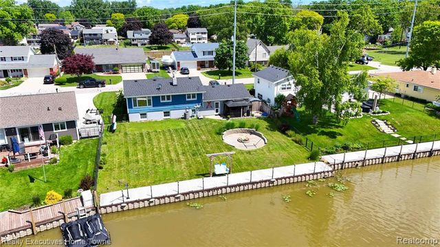 2854 Elmwood Street, Port Huron, MI 48060