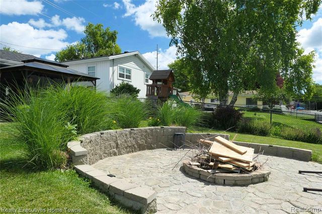 2854 Elmwood Street, Port Huron, MI 48060