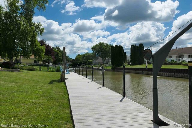 2854 Elmwood Street, Port Huron, MI 48060