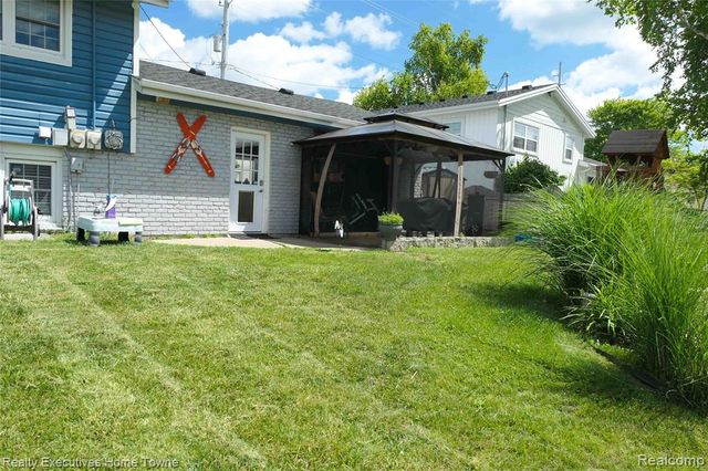 2854 Elmwood Street, Port Huron, MI 48060