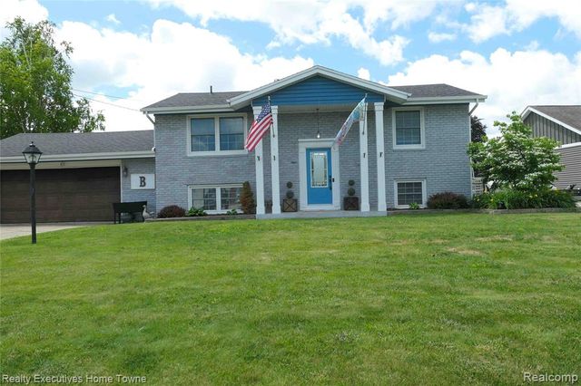 2854 Elmwood Street, Port Huron, MI 48060