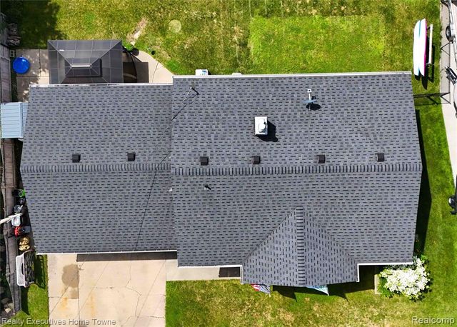 2854 Elmwood Street, Port Huron, MI 48060