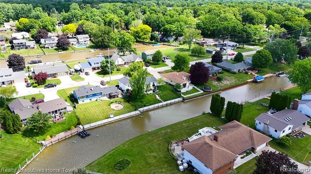 2854 Elmwood Street, Port Huron, MI 48060