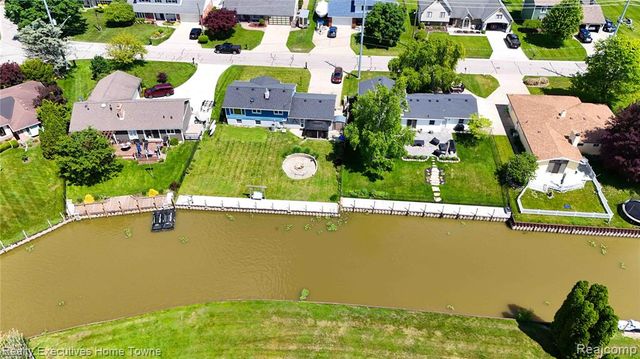2854 Elmwood Street, Port Huron, MI 48060