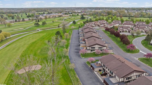 1030 Country Club Drive, St Clair Shores, MI 48082