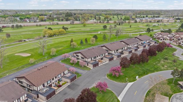 1030 Country Club Drive, St Clair Shores, MI 48082