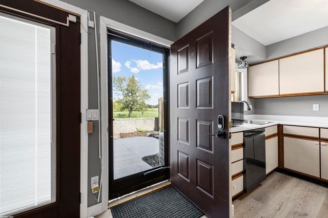 1030 Country Club Drive, St Clair Shores, MI 48082