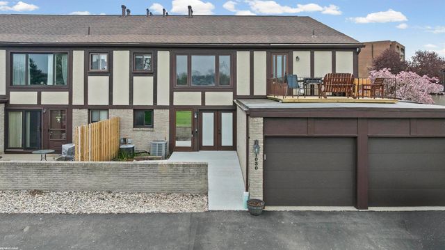 1030 Country Club Drive, St Clair Shores, MI 48082