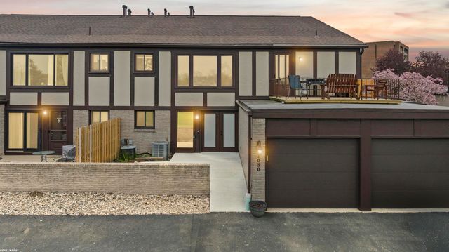 1030 Country Club Drive, St Clair Shores, MI 48082