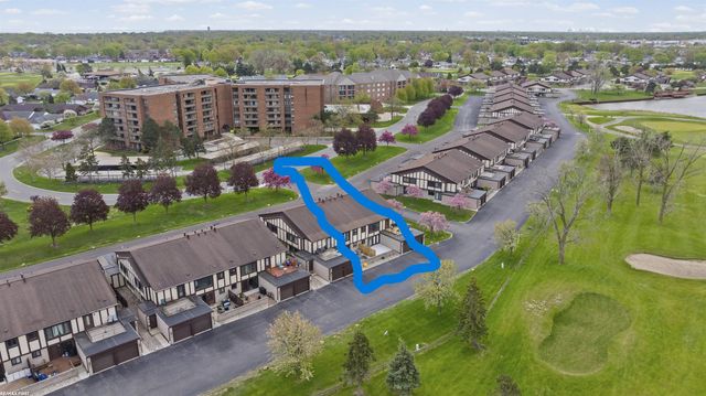 1030 Country Club Drive, St Clair Shores, MI 48082