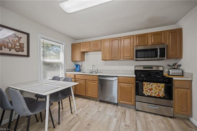 913 Bold ST, Portsmouth, VA 23701