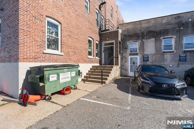 613 Ridge Road 2R, Lyndhurst, NJ 07071