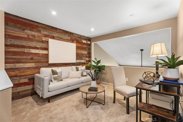 22057 Newbridge Drive 5, Lake Forest, CA 92630