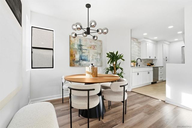 8441 Via Mallorca, La Jolla, CA 92037