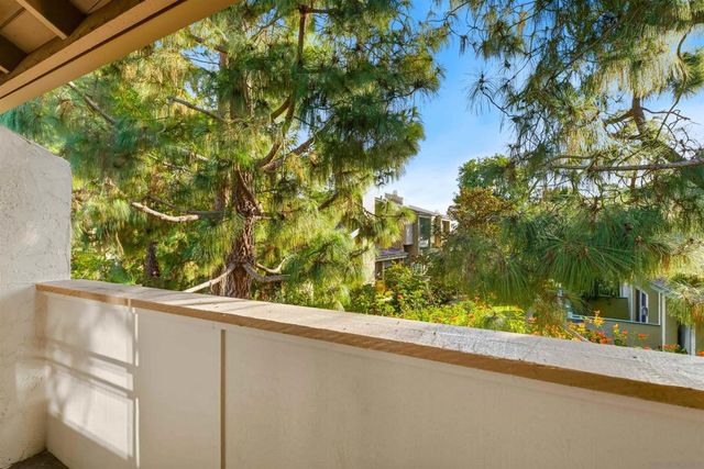 8441 Via Mallorca, La Jolla, CA 92037