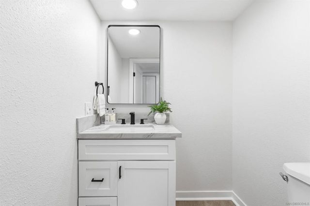 8441 Via Mallorca, La Jolla, CA 92037