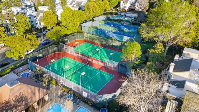 8441 Via Mallorca, La Jolla, CA 92037