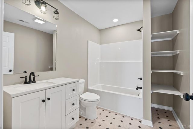 109 Carnell Lane, Lynchburg, VA 24504