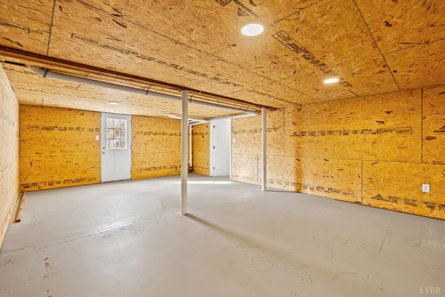 109 Carnell Lane, Lynchburg, VA 24504