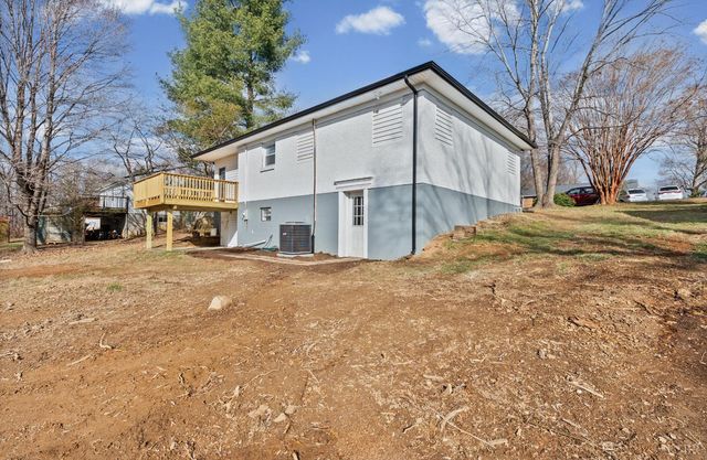 109 Carnell Lane, Lynchburg, VA 24504