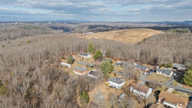 109 Carnell Lane, Lynchburg, VA 24504