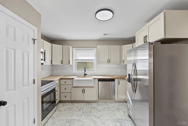 109 Carnell Lane, Lynchburg, VA 24504